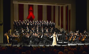 6. Festliche Operngala für die Deutsche AIDS-Stiftung in Düsseldorf am 7. März 2015